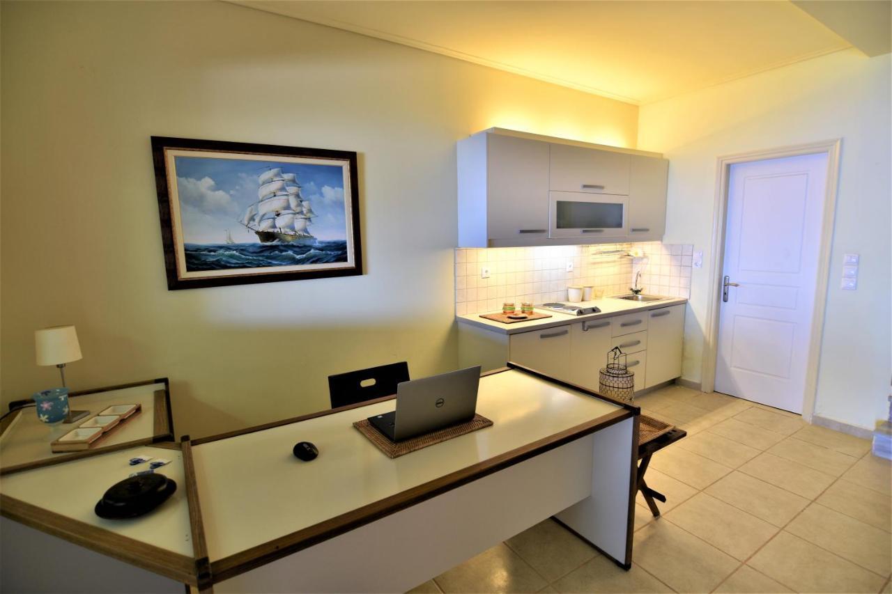 Blue Bay View - Beach House Vathirrevma Bagian luar foto