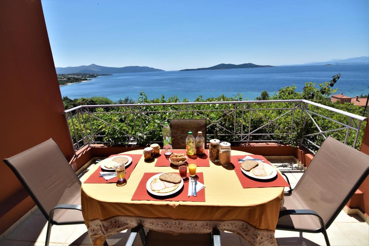 Blue Bay View - Beach House Vathirrevma Bagian luar foto