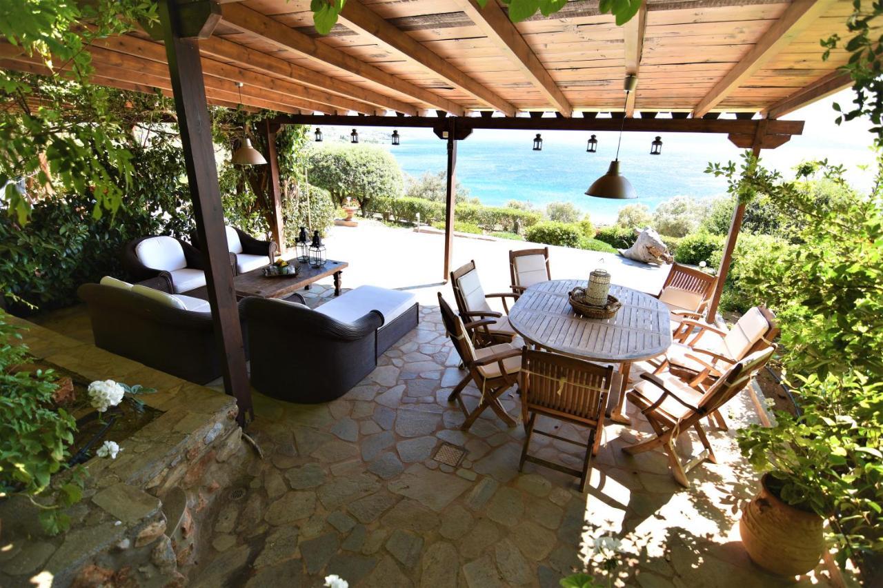 Blue Bay View - Beach House Vathirrevma Bagian luar foto