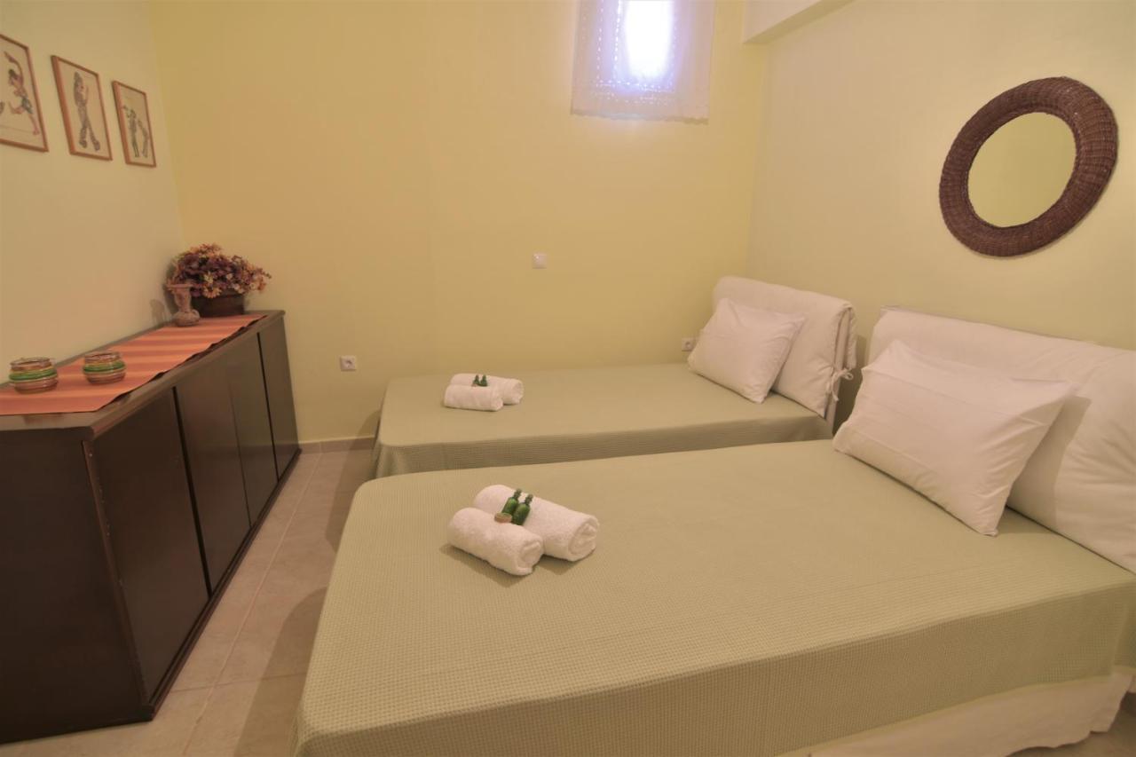 Blue Bay View - Beach House Vathirrevma Bagian luar foto