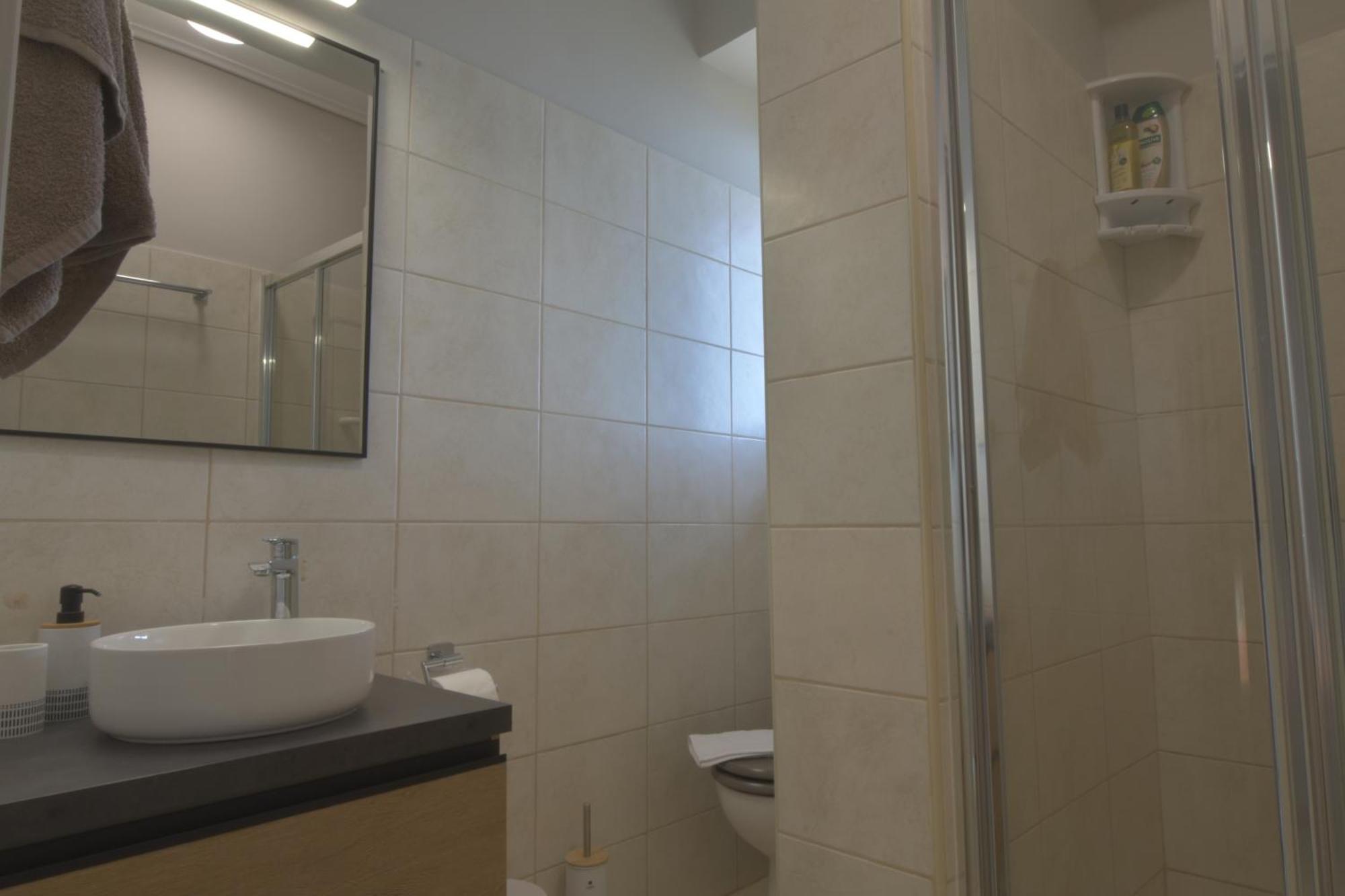 Blue Bay View - Beach House Vathirrevma Bagian luar foto